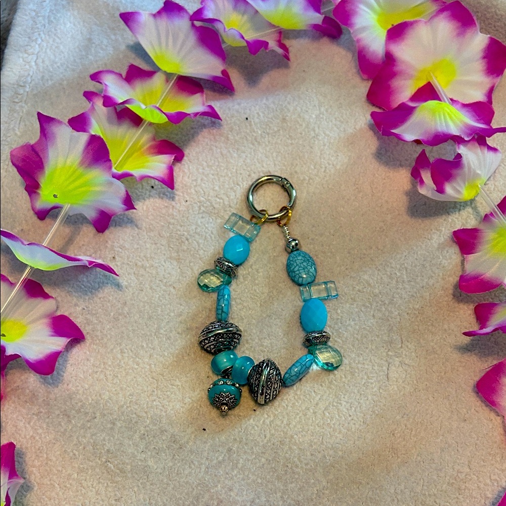 Turquoise and silver beaded phone wristlet